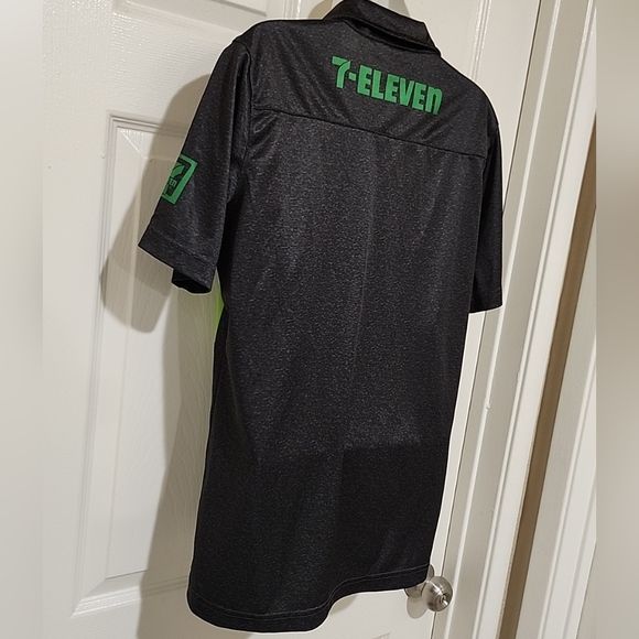 7-Eleven Polo No Button Women's Work Uniform Shirt Size Medium - Picture 9 of 9